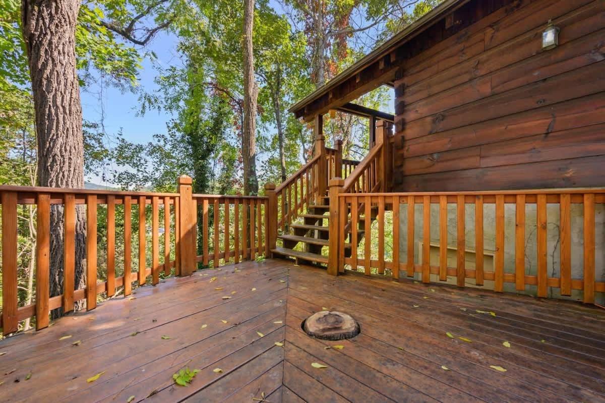 Do Not Disturb - Pigeon Forge Smoky Mountain Studio Cabin, Hot Tub, Fireplace ภายนอก รูปภาพ